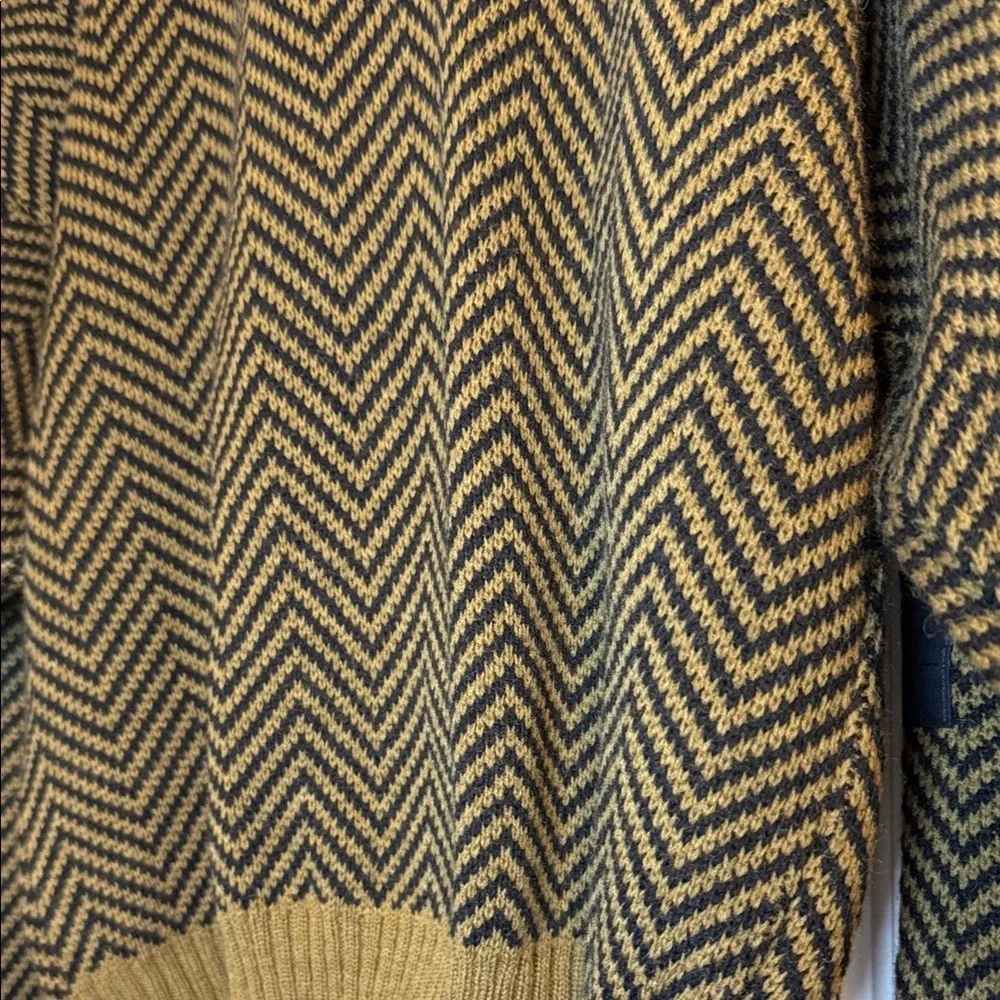 Mountain Goat Vintage Chevron Pattern Sweater with Blue Accents